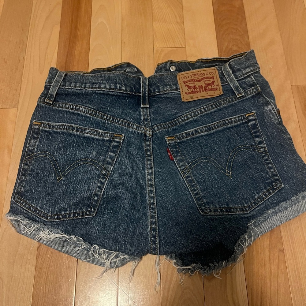 Levi 501 jean short